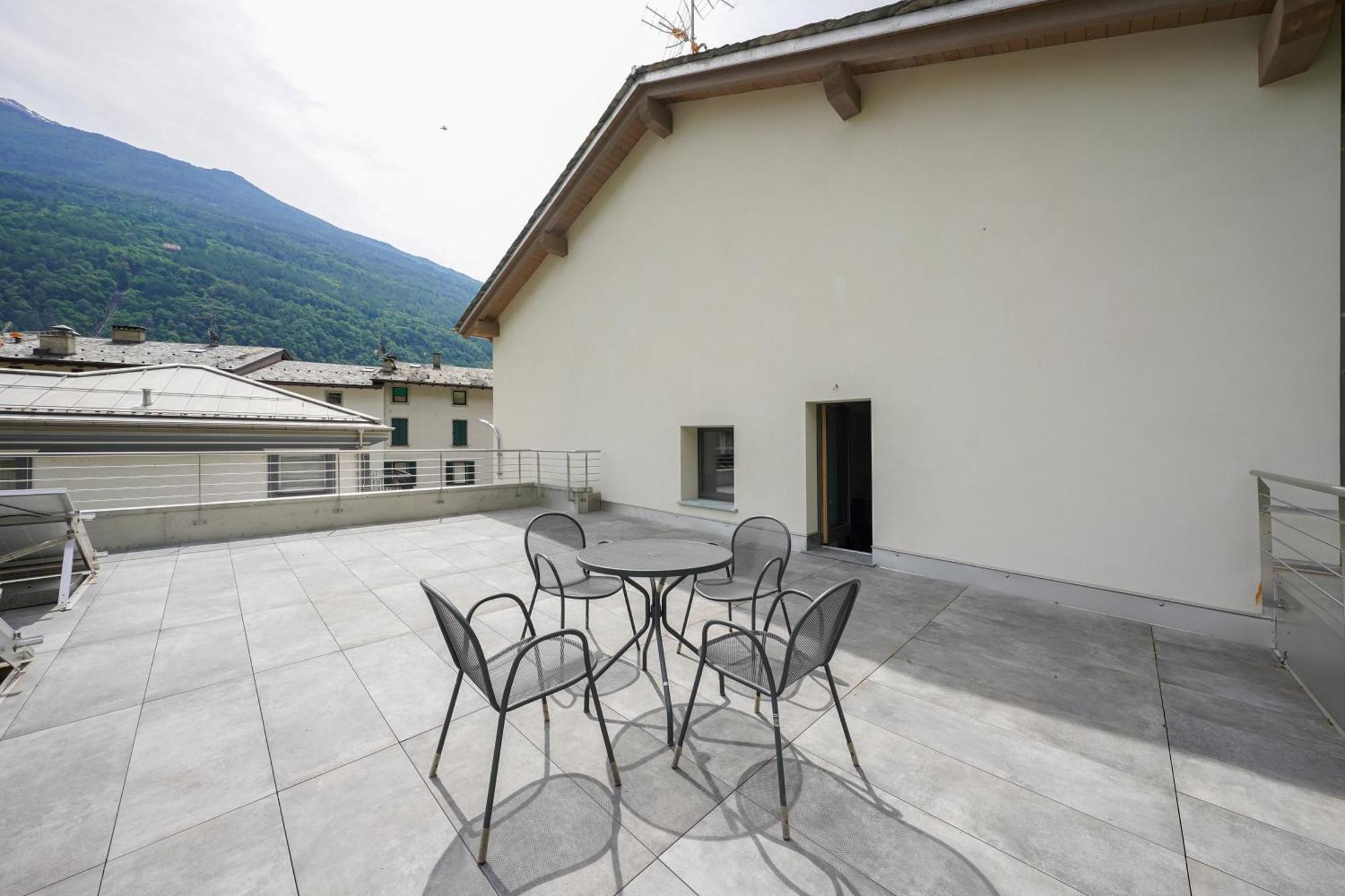 Al Campanile - Valtellina - 15 Min Da Bernina Express Apartment Grosotto Екстериор снимка